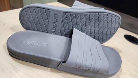 Adidas slides Slipper excellent size 8/42