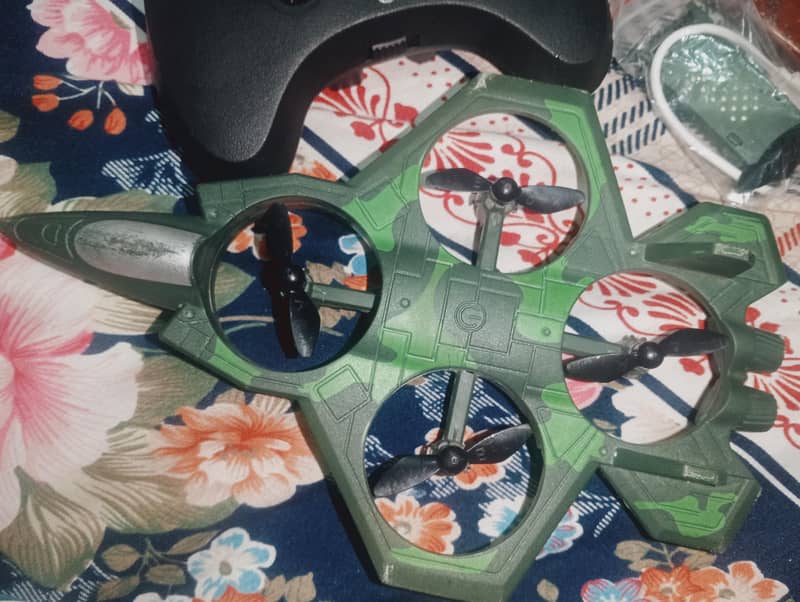 fighter get Drone,cable,remote, battery,extra par available 4