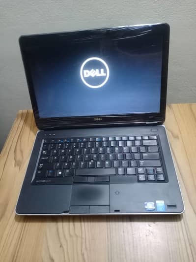Dell core i5 4th generation 8gb ram 500gb hard good battery time