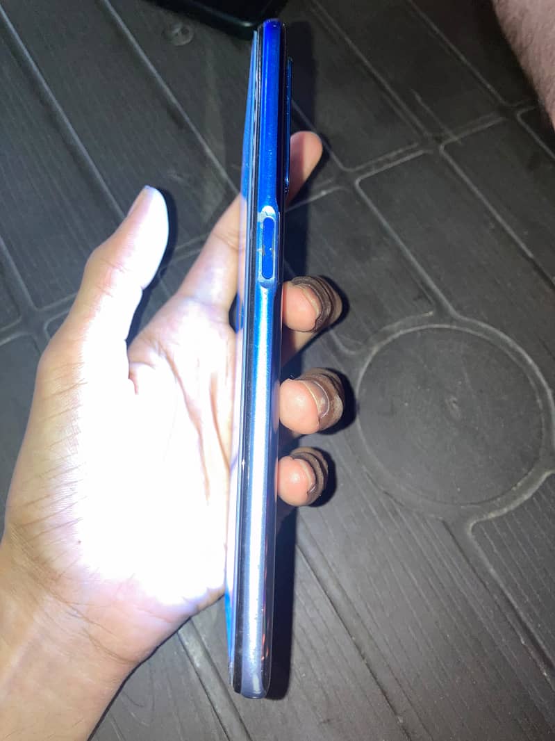 OPPO A54 4