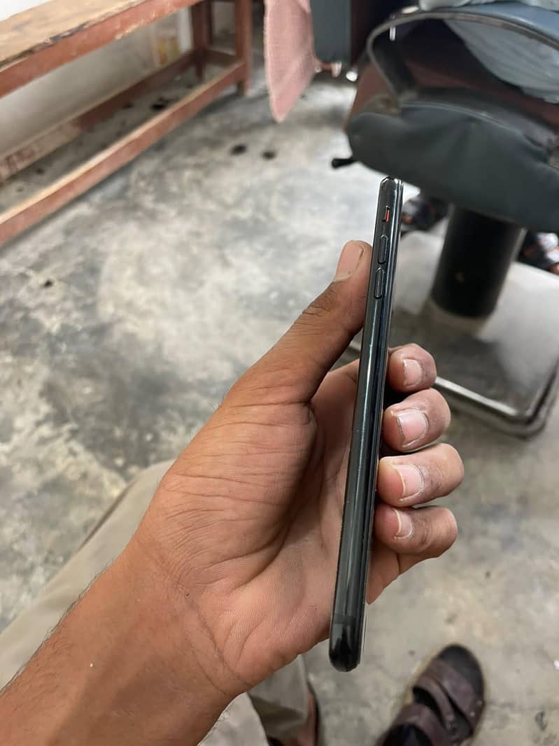 Apple iPhone 7 Plus 1