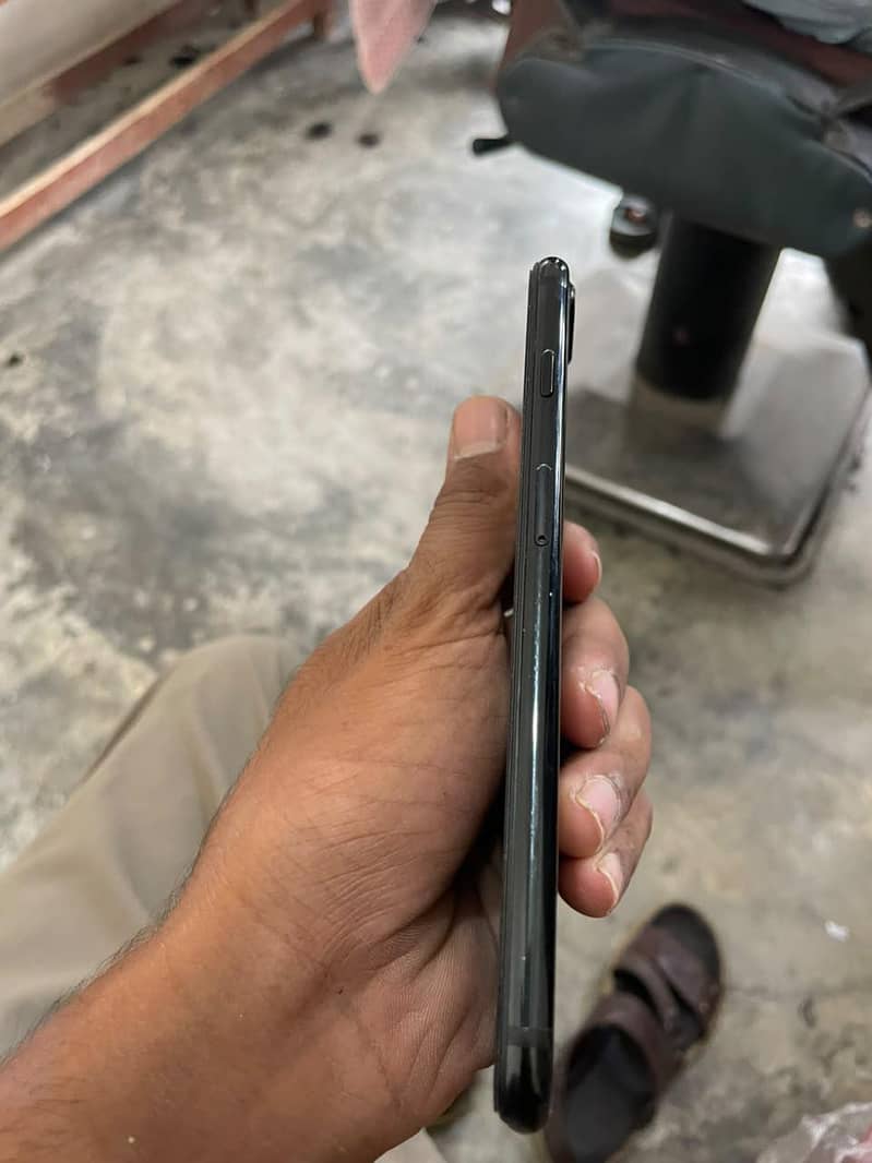 Apple iPhone 7 Plus 3