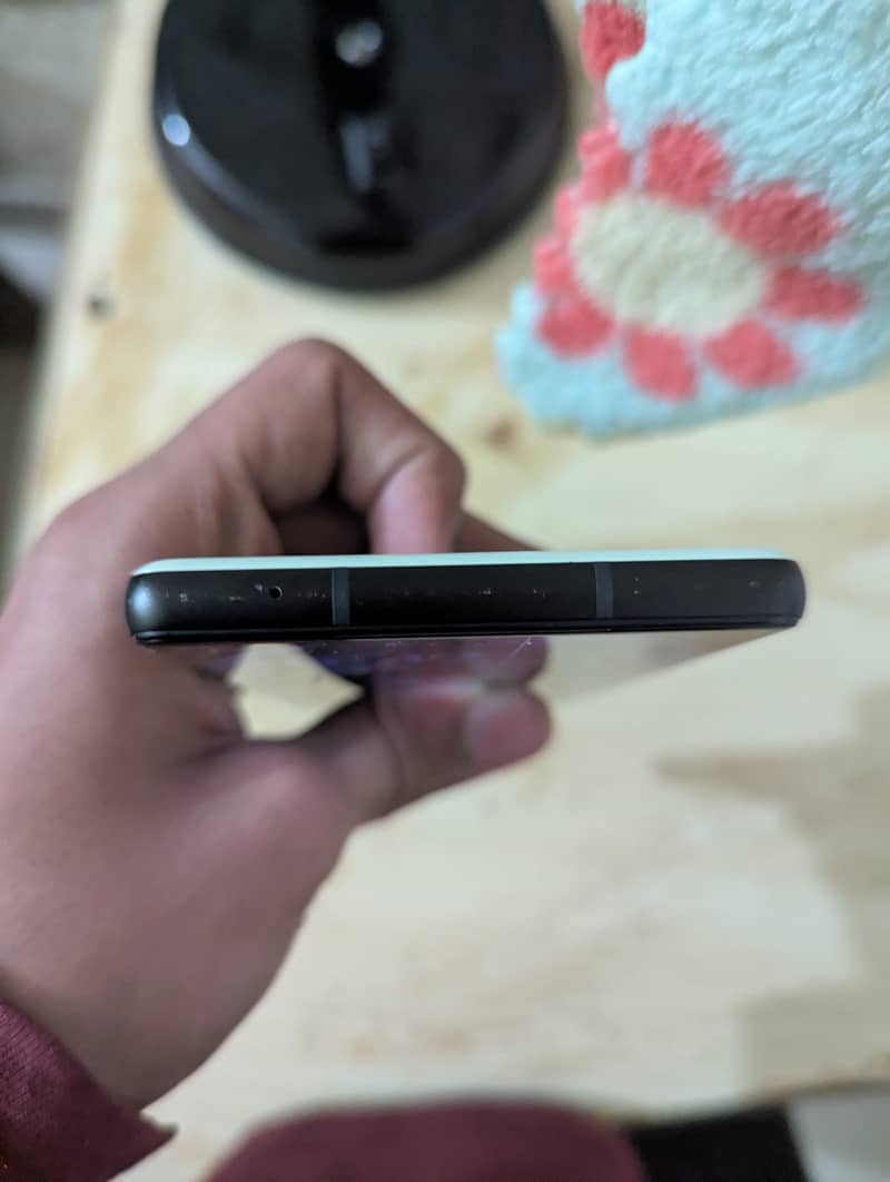 Google Pixel 6a 4