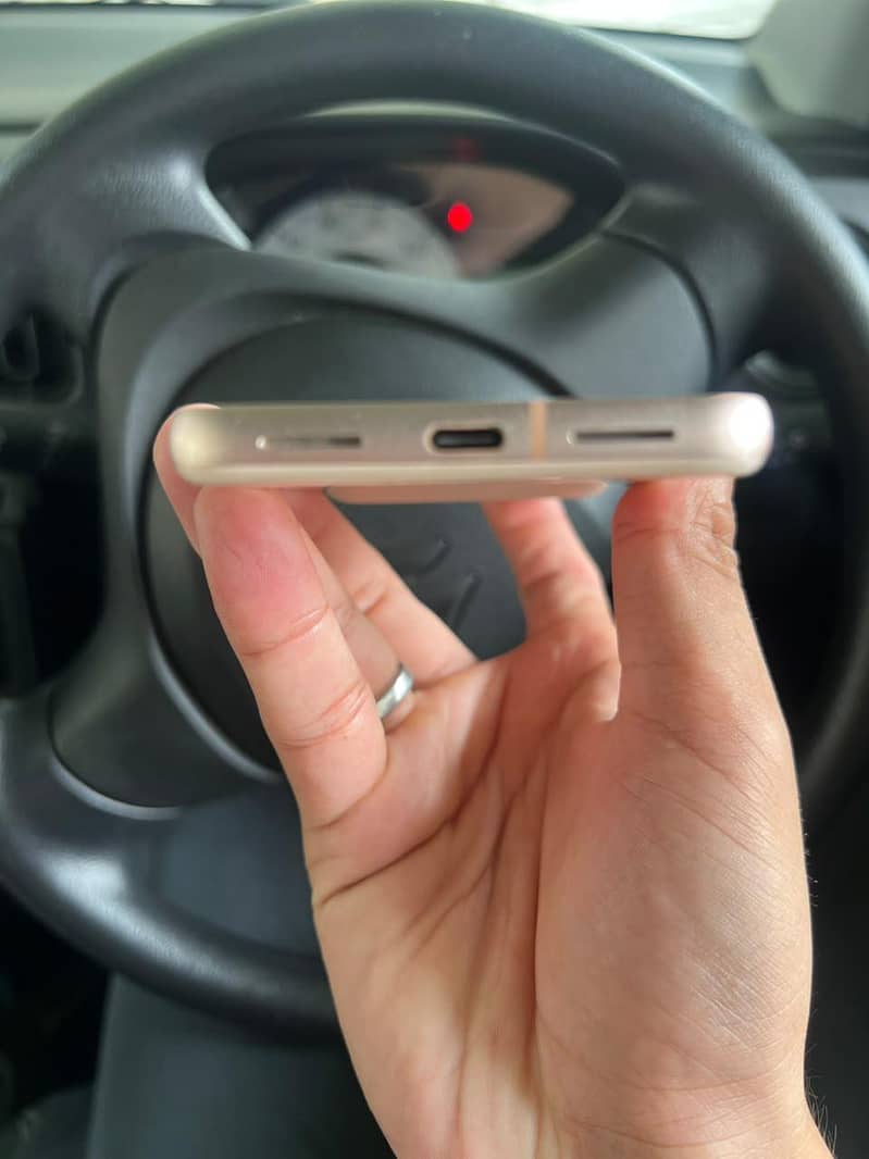 Google Pixel 8 2