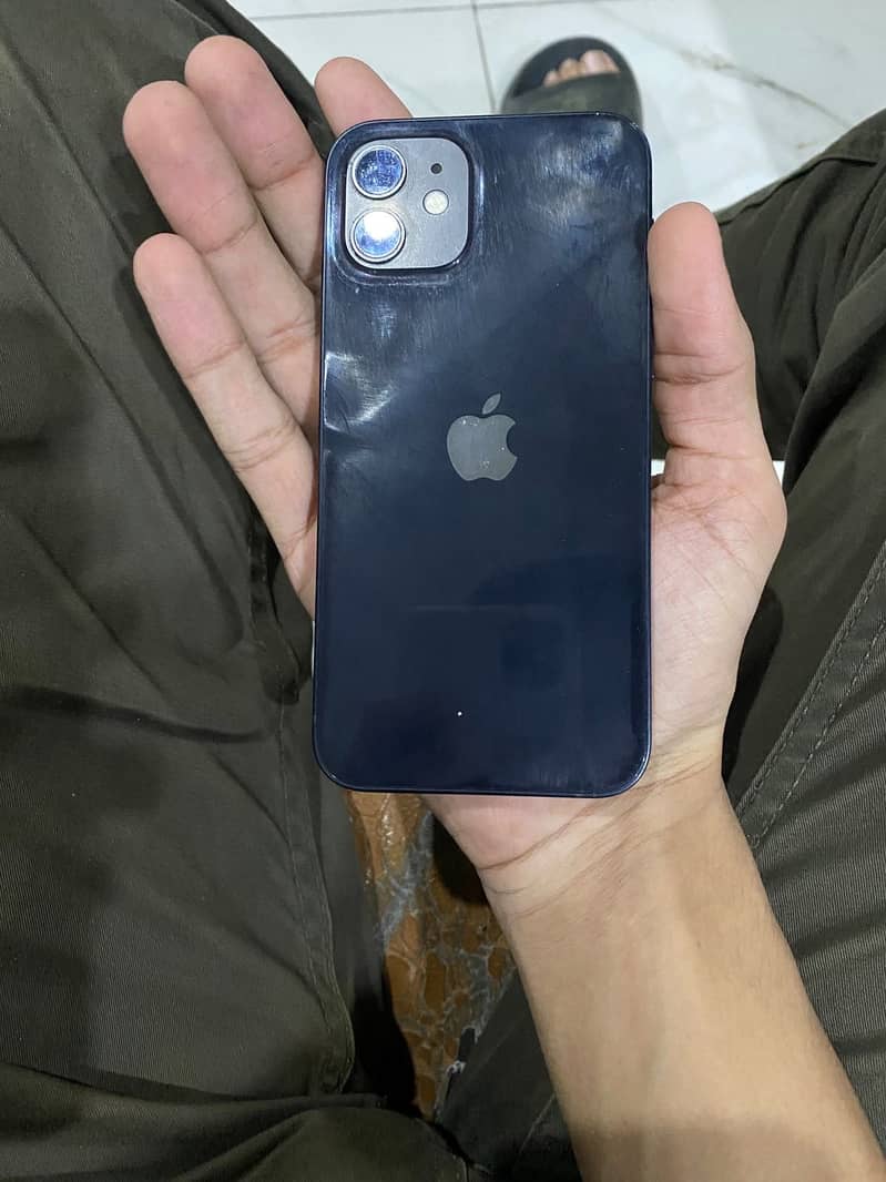 Apple iPhone 12 3