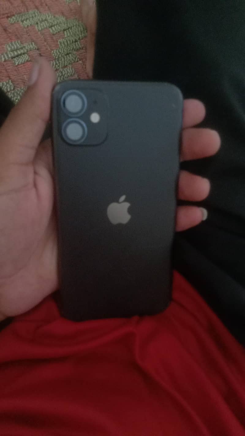 Apple iPhone 11 0