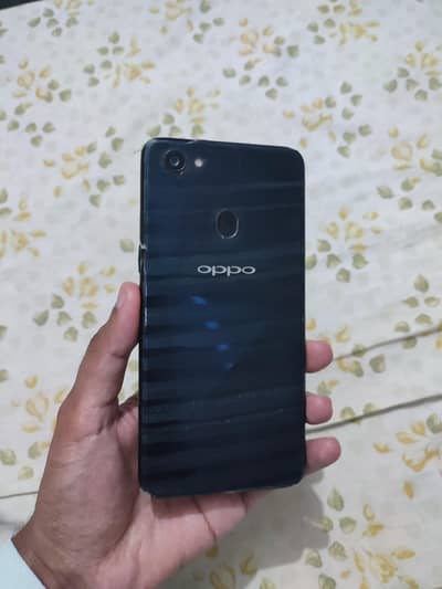 OPPO F7
