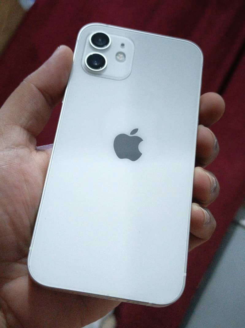 Apple iPhone 12 3