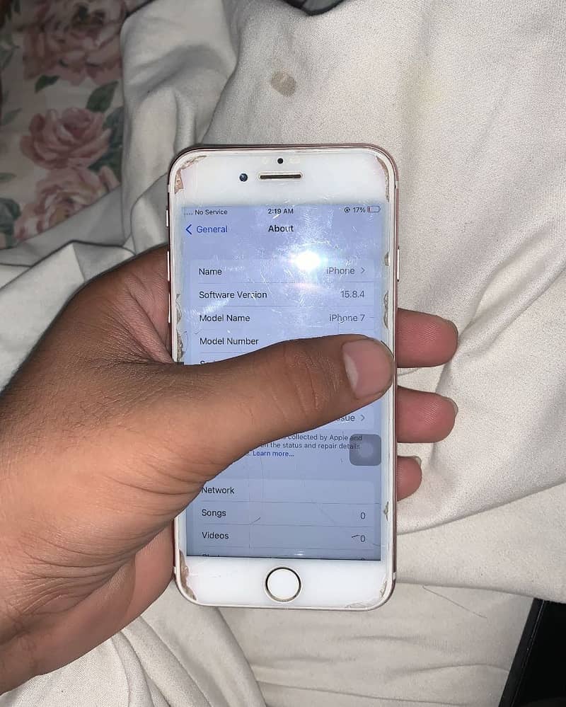 Apple iPhone 7 3
