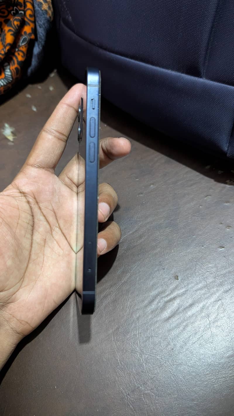Apple iPhone 12 1