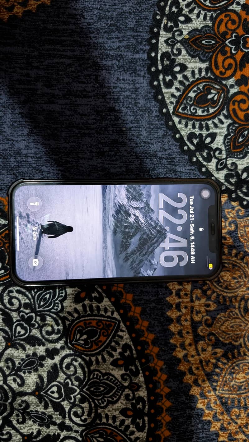 Apple iPhone 12 4