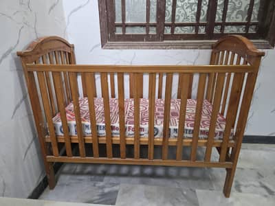 baby cot with molty foam
