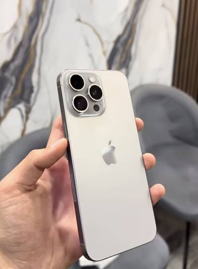 Apple iPhone 15 Pro Max