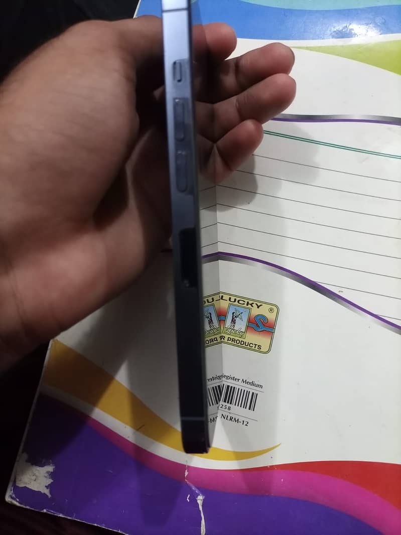 Apple iPhone 13 Pro 2