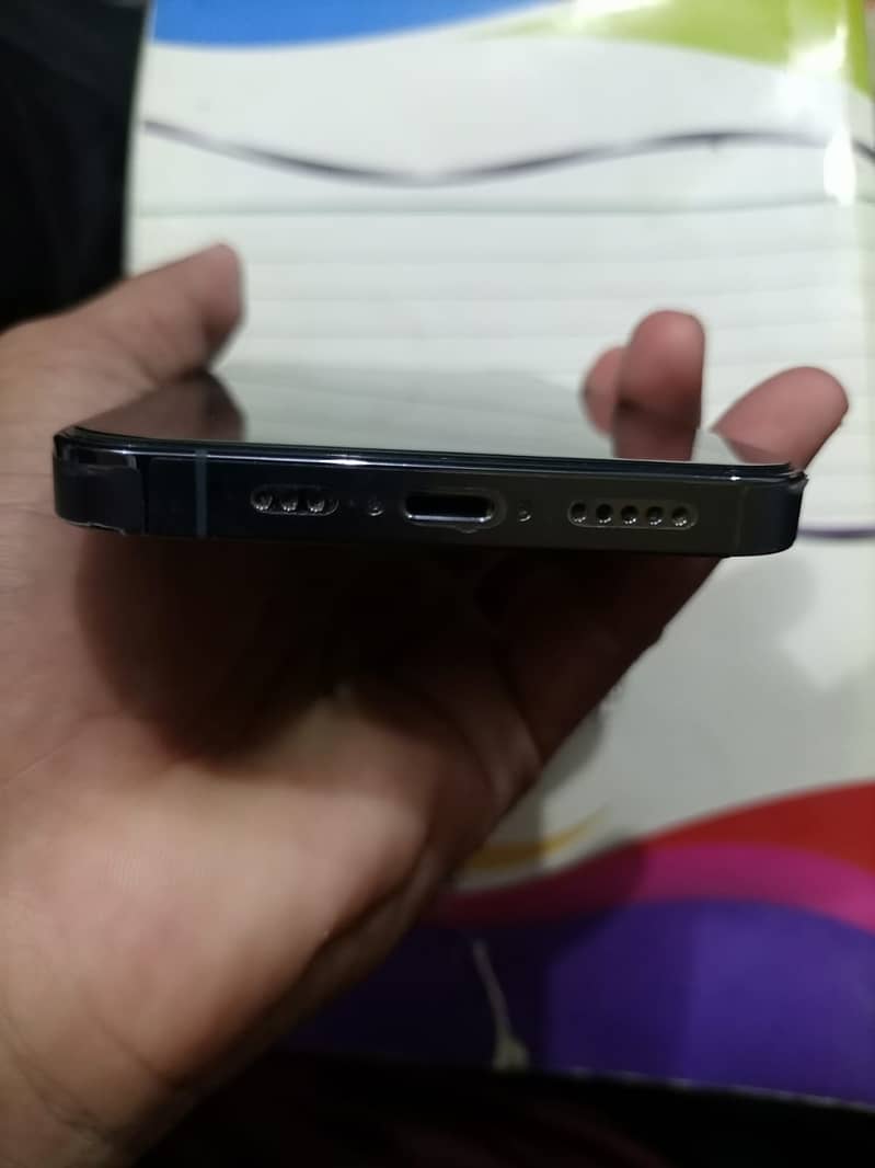 Apple iPhone 13 Pro 3