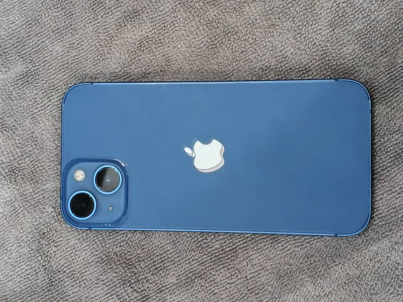 Apple iPhone 13 0