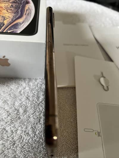 Apple iPhone XS Max 512GB WhatsApp 03256629941