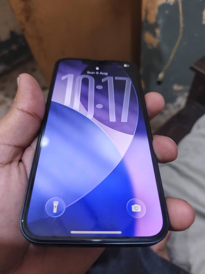 Apple iPhone 13 1