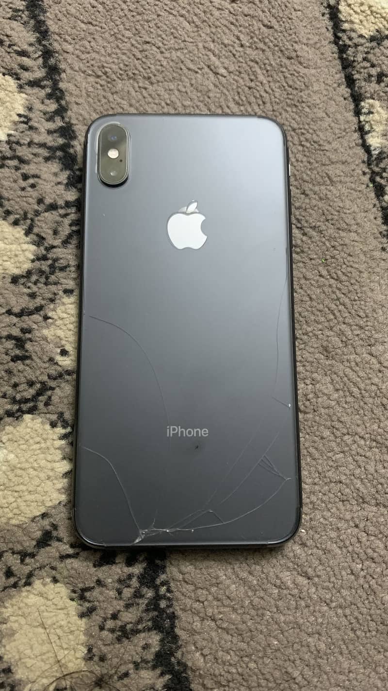 Apple iPhone XS Max 7
