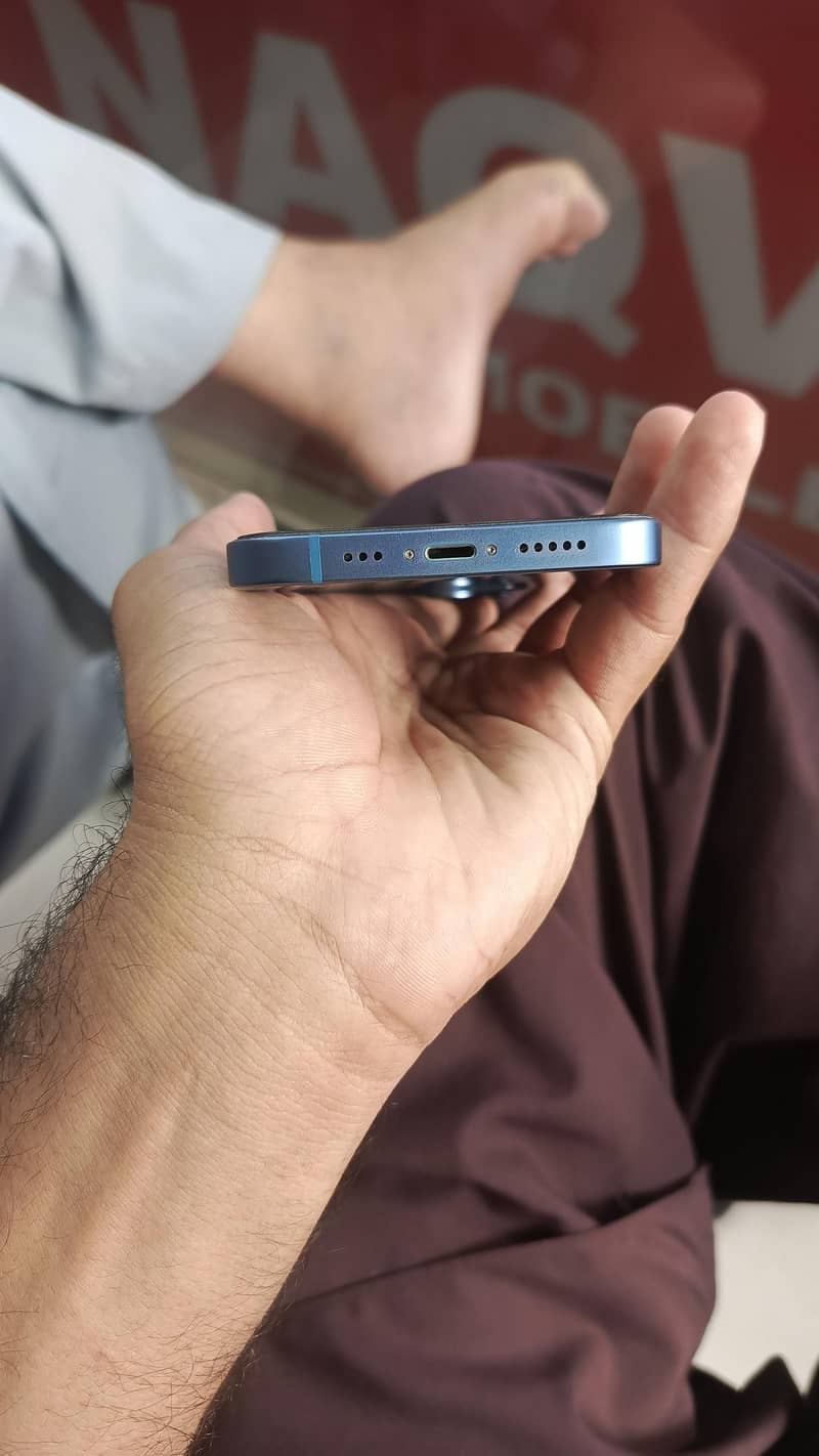 Apple iPhone 14 2