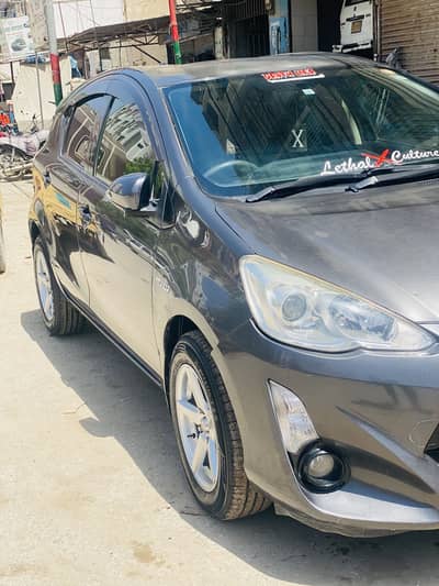 Toyota Aqua 2015