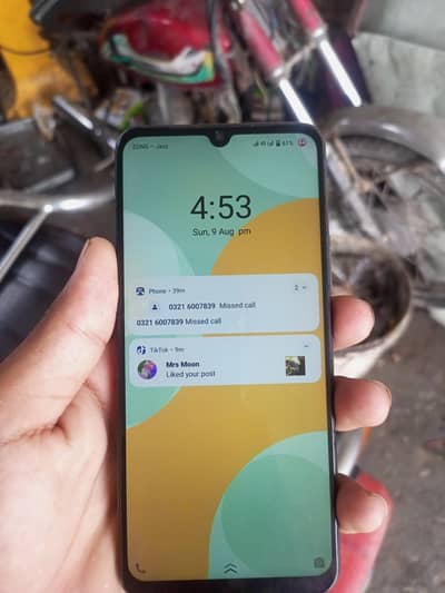 Vivo V20