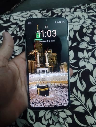 Realme C35