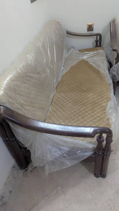 7 seat soofa set