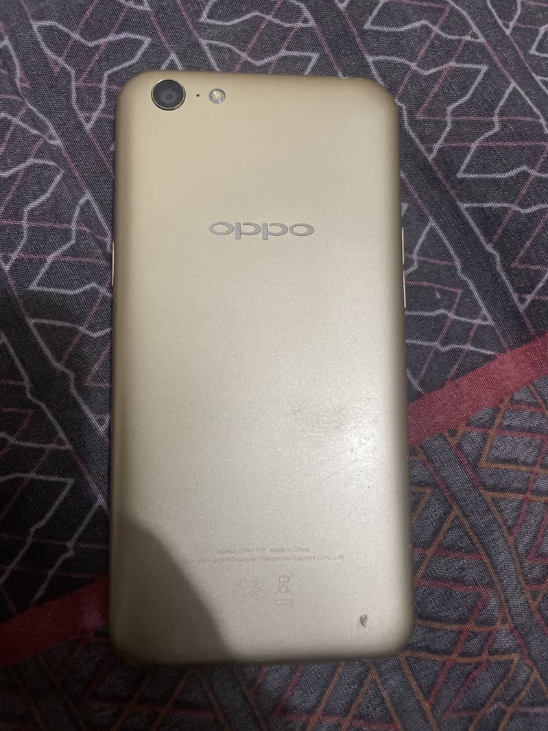 OPPO A71 1