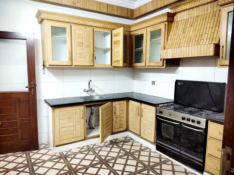 10 Marla Ground Floor with All Basic Necessities 2