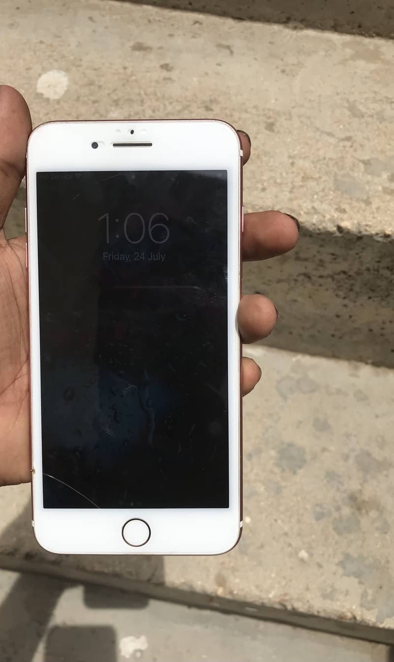Apple iPhone 7 Plus 1
