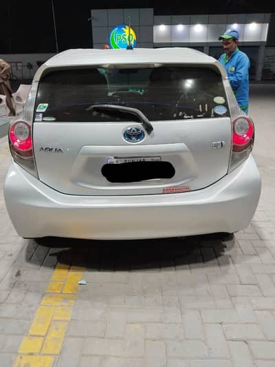 Toyota Aqua 2012