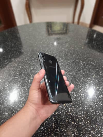 Samsung Mobile A30