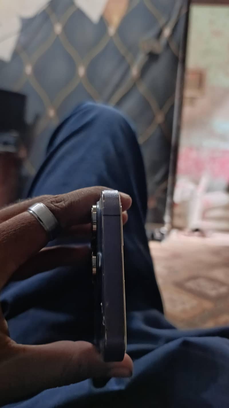 Apple iPhone 14 Pro 3