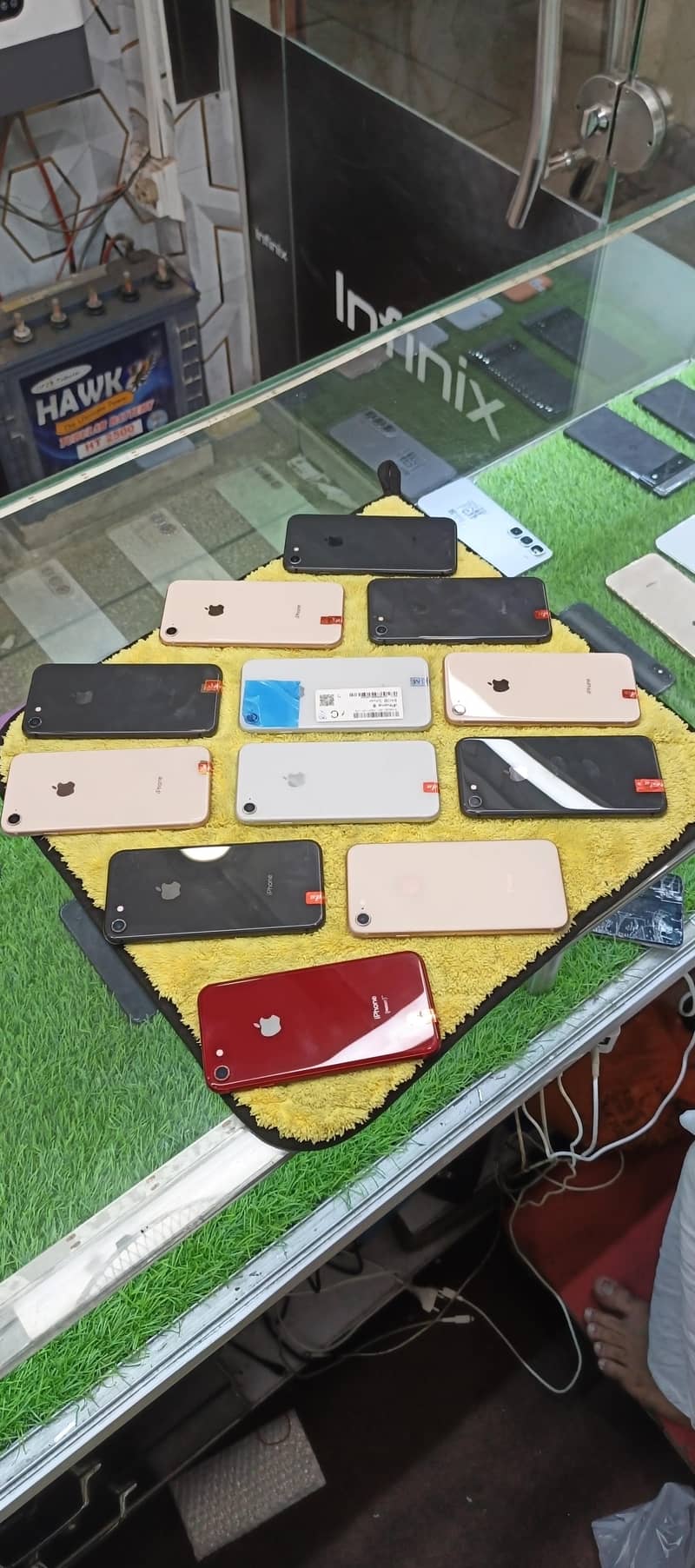Apple iPhone 8 3