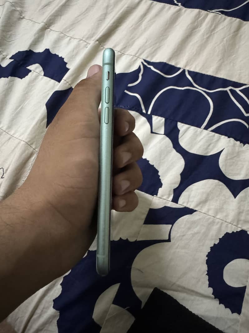 Apple iPhone 11 1