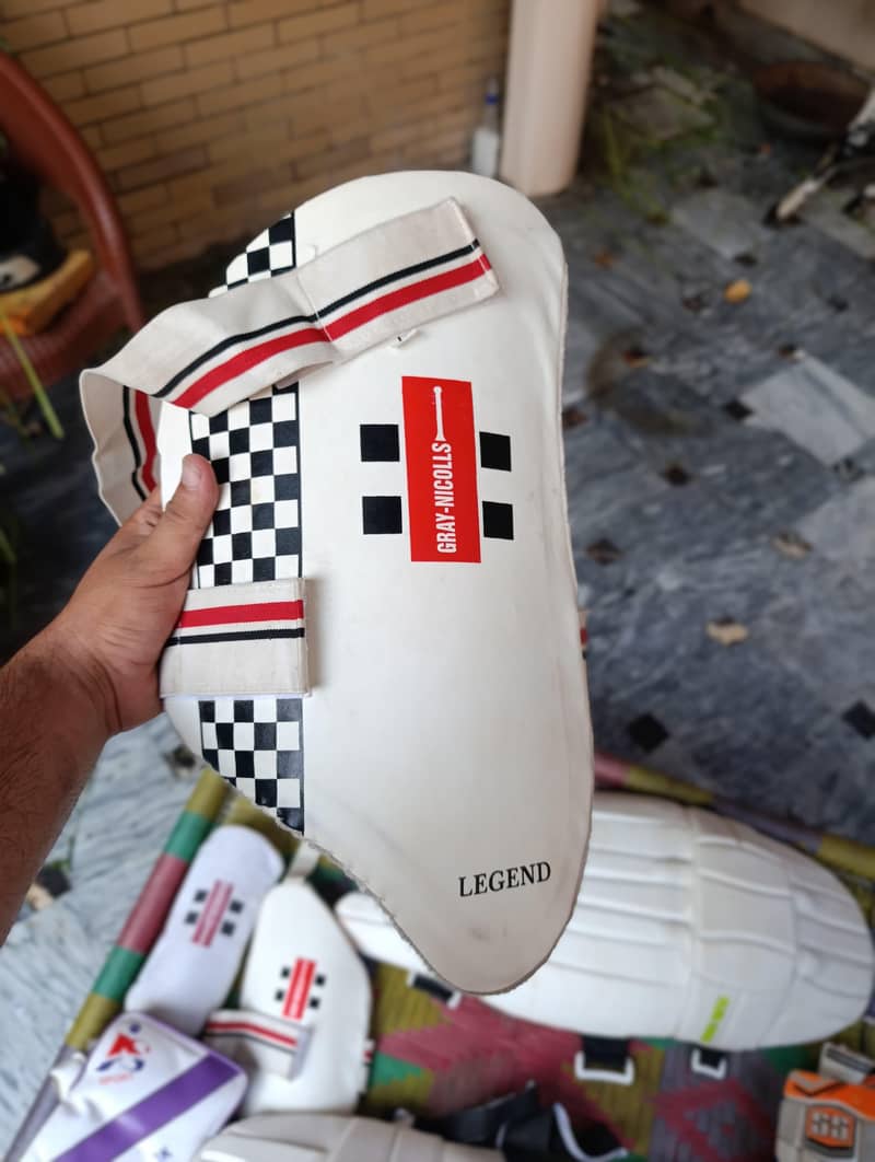 Cricket kit 10