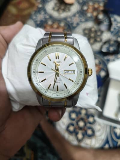 Seiko 5 watch ⌚ brand new condition