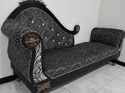 dewan for sale without any damage