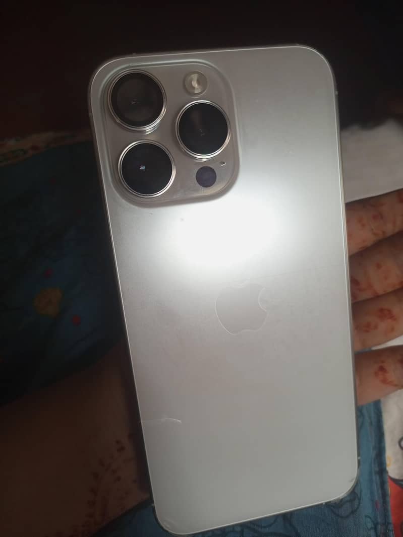 Apple iPhone 14 Pro Max 0