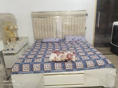 Trending bed set Best wooden furniture