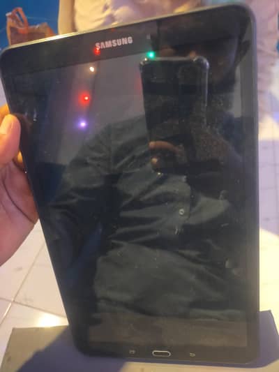Samsung Galaxy A (16) 2 gb rame 16 JB room