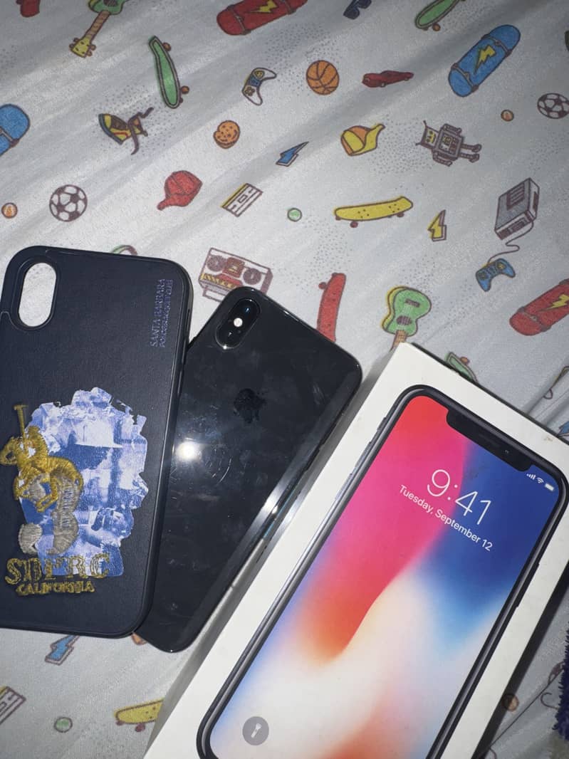 Apple iPhone X 0