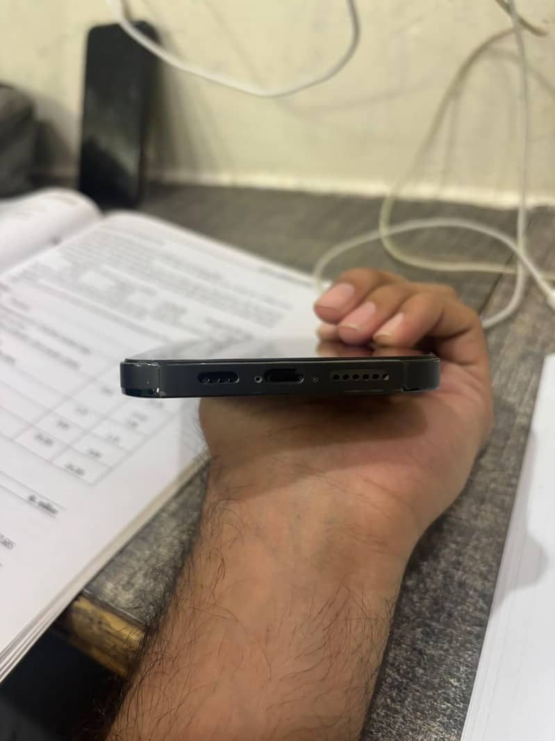 Apple iPhone 14 Pro Max 5