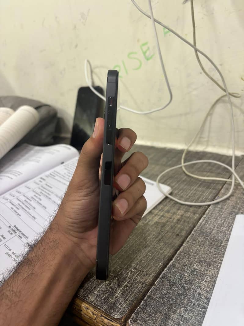 Apple iPhone 14 Pro Max 7