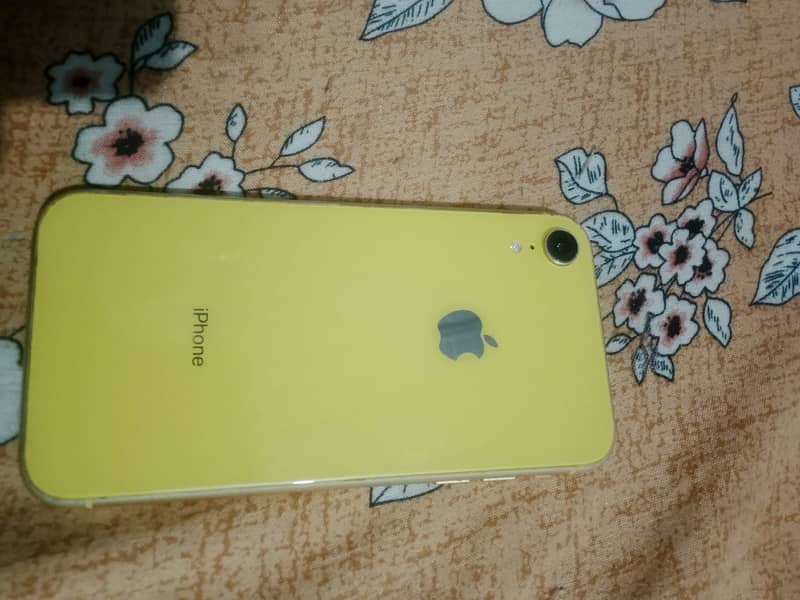 Apple iPhone XR 3