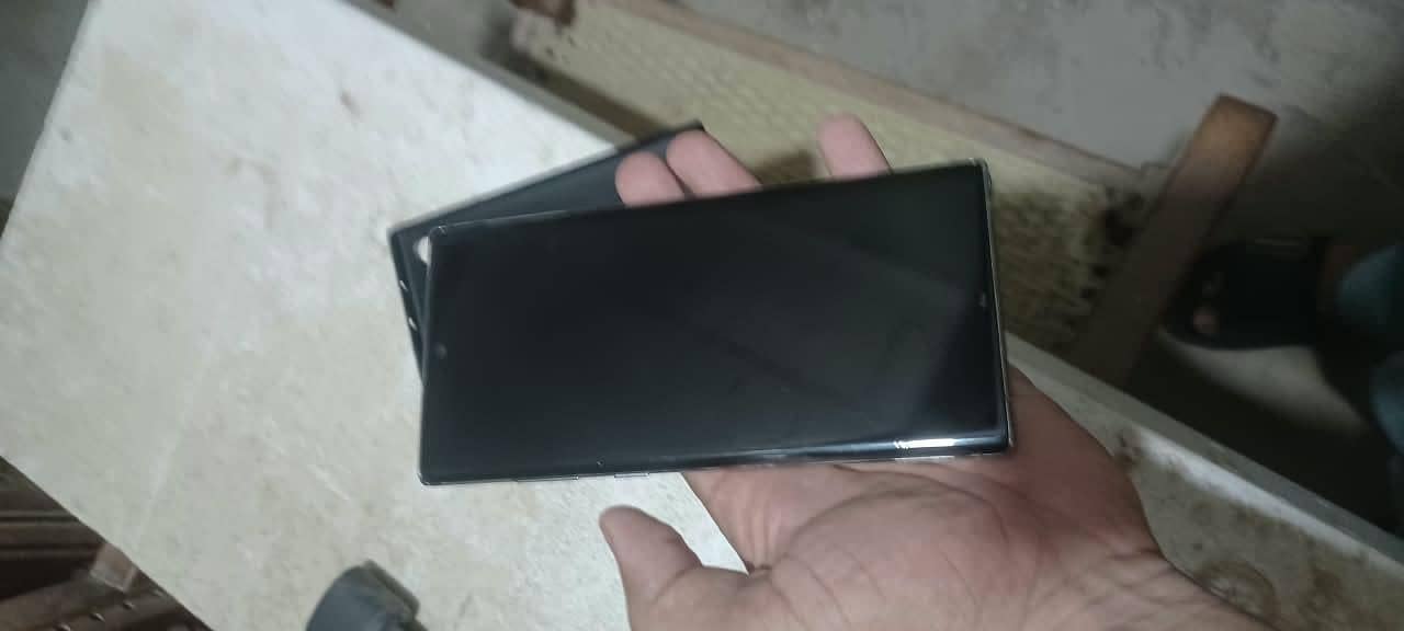 Samsung Mobile Note 10 Plus 6