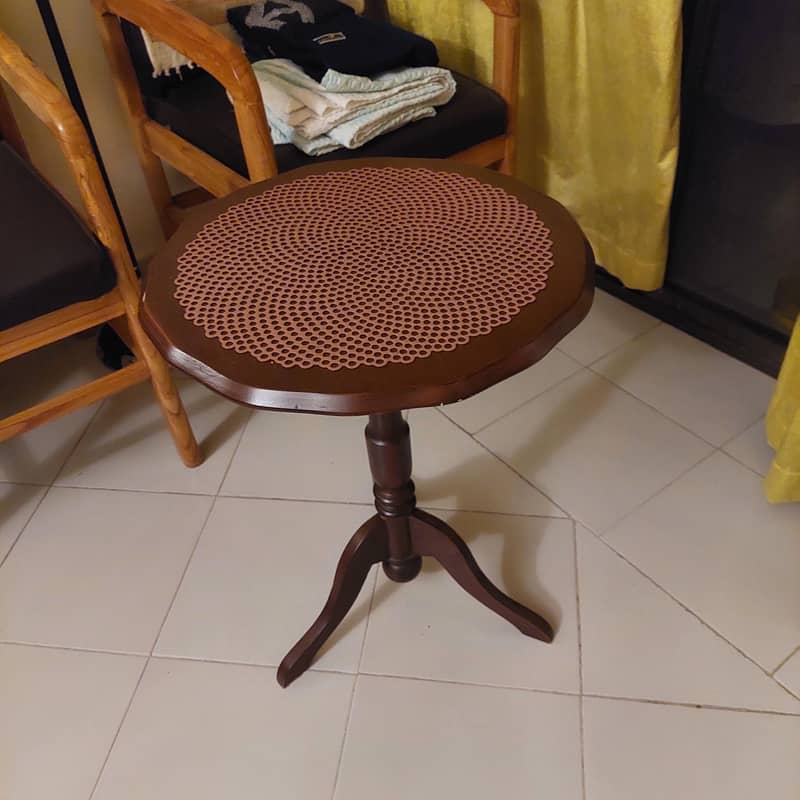 small tea/ coffee table 3