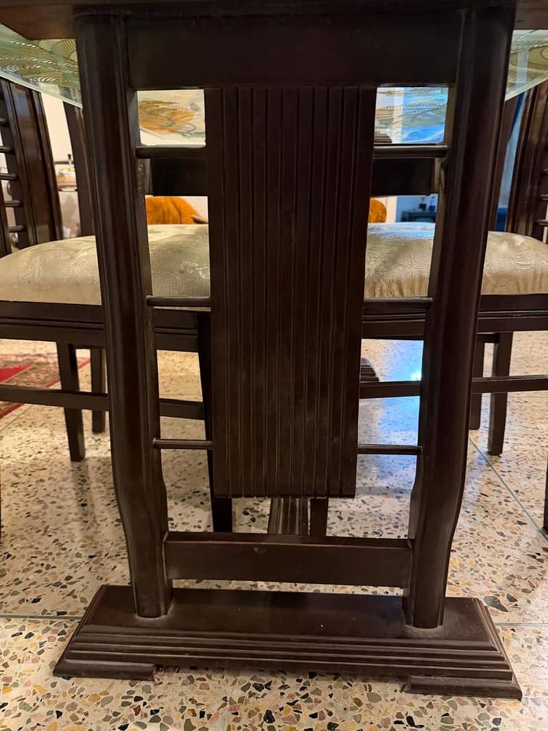 Dining Table (6 seater) 3