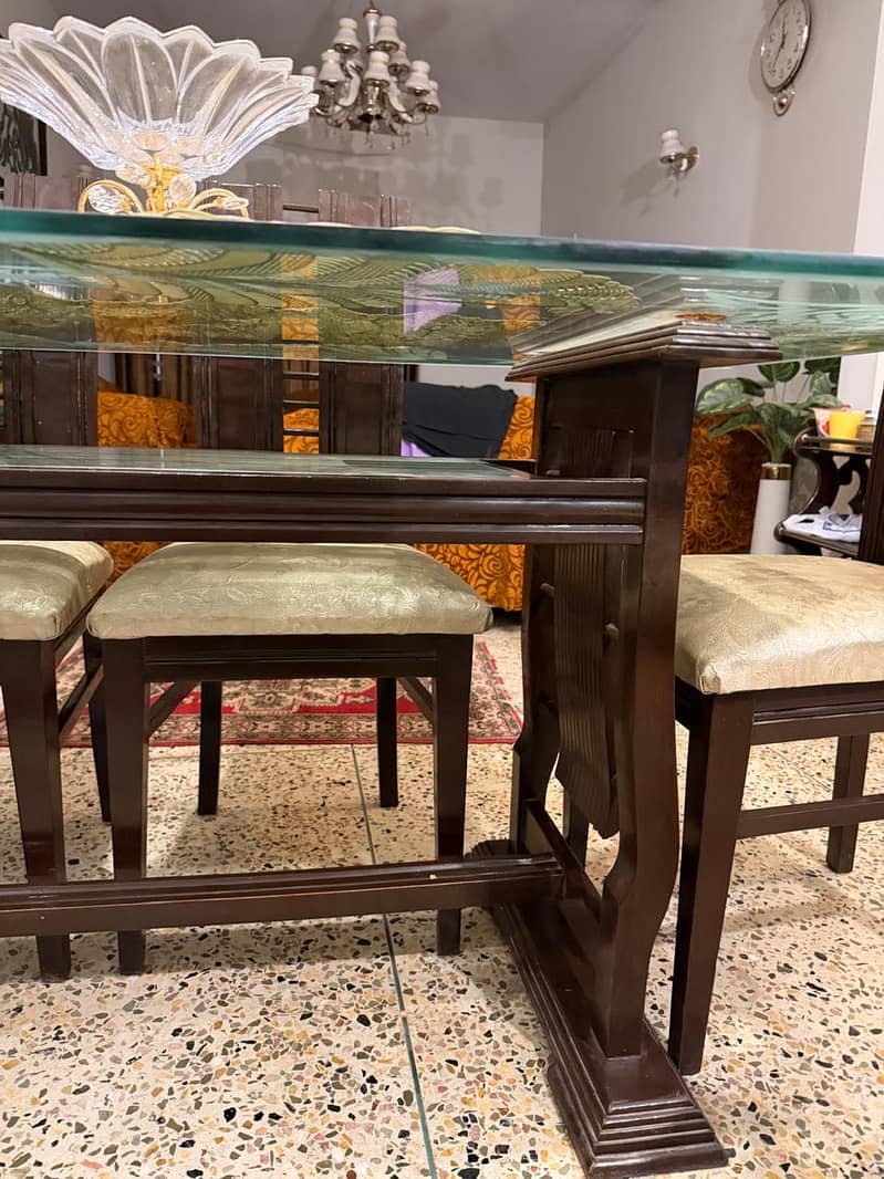Dining Table (6 seater) 7